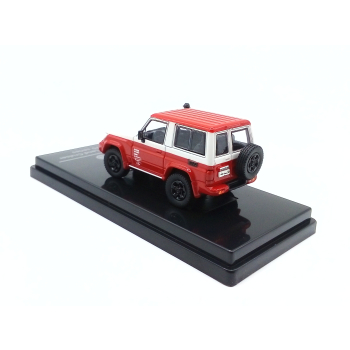 Toyota Land Cruiser 71 SWB 2014 Auto Salon 2023  - skala 1:64 - Para64